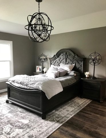 At Zinz Design and Selection Center Inc, our desire is to aid you in finding the right fit for your home. Visit our showroom in Austintown, OH today to get started!